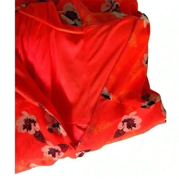 Express floral summertime midi dress - Picture 11 of 12